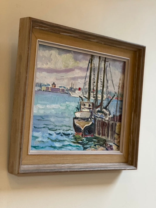 The Harbour, Langedrag